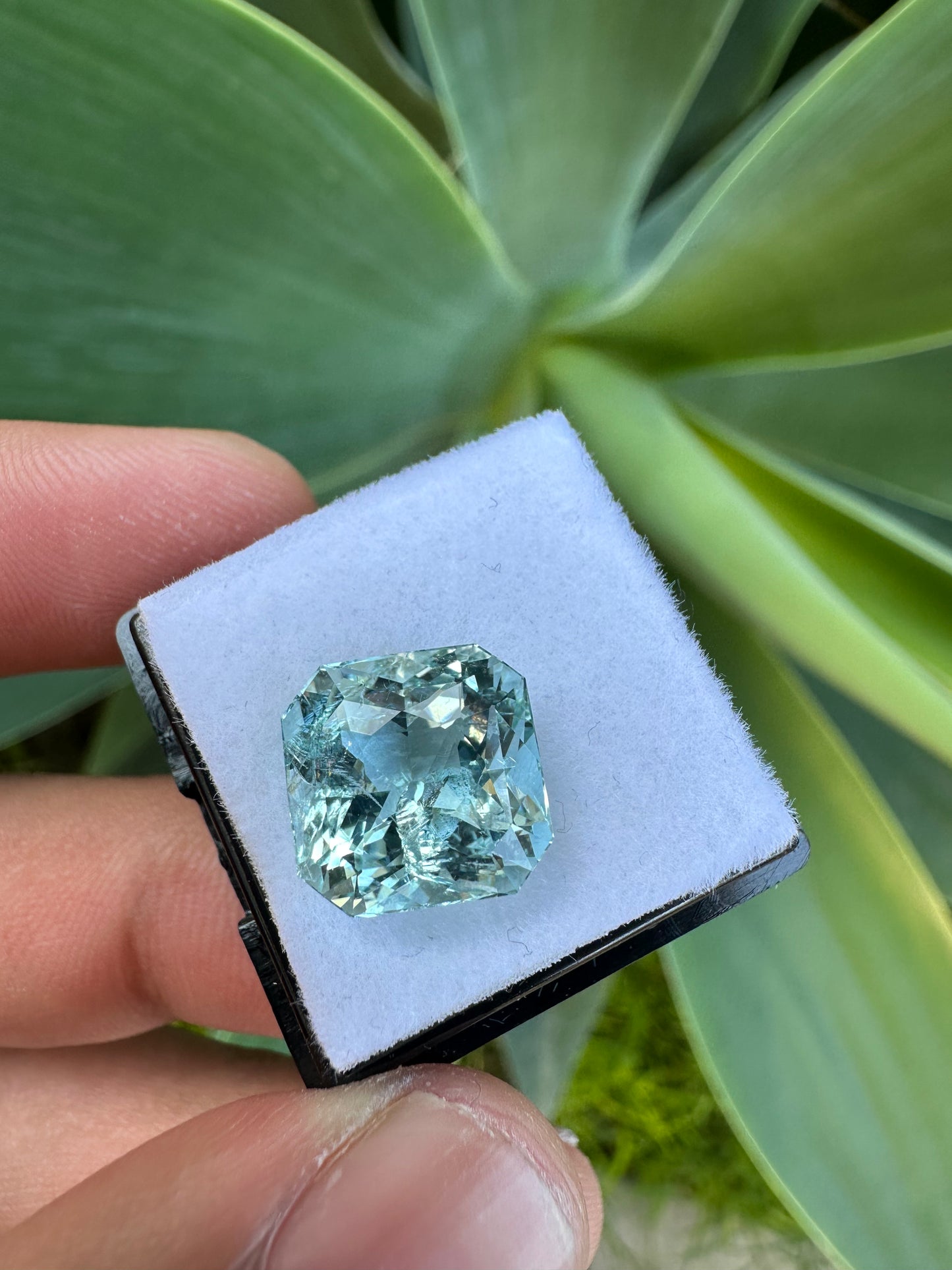 Natural Ice Blue Aquamarine - Radiant Cut - 6.97 Carat