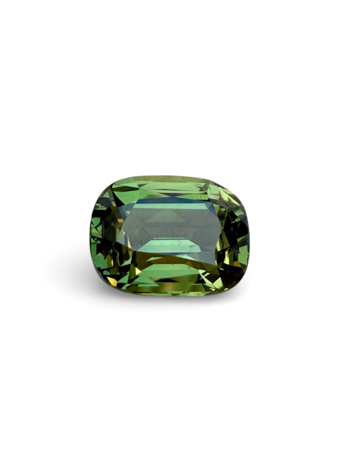 天然澳大利亚绿色蓝宝石 | 5.15 克拉 |未赫塔德
