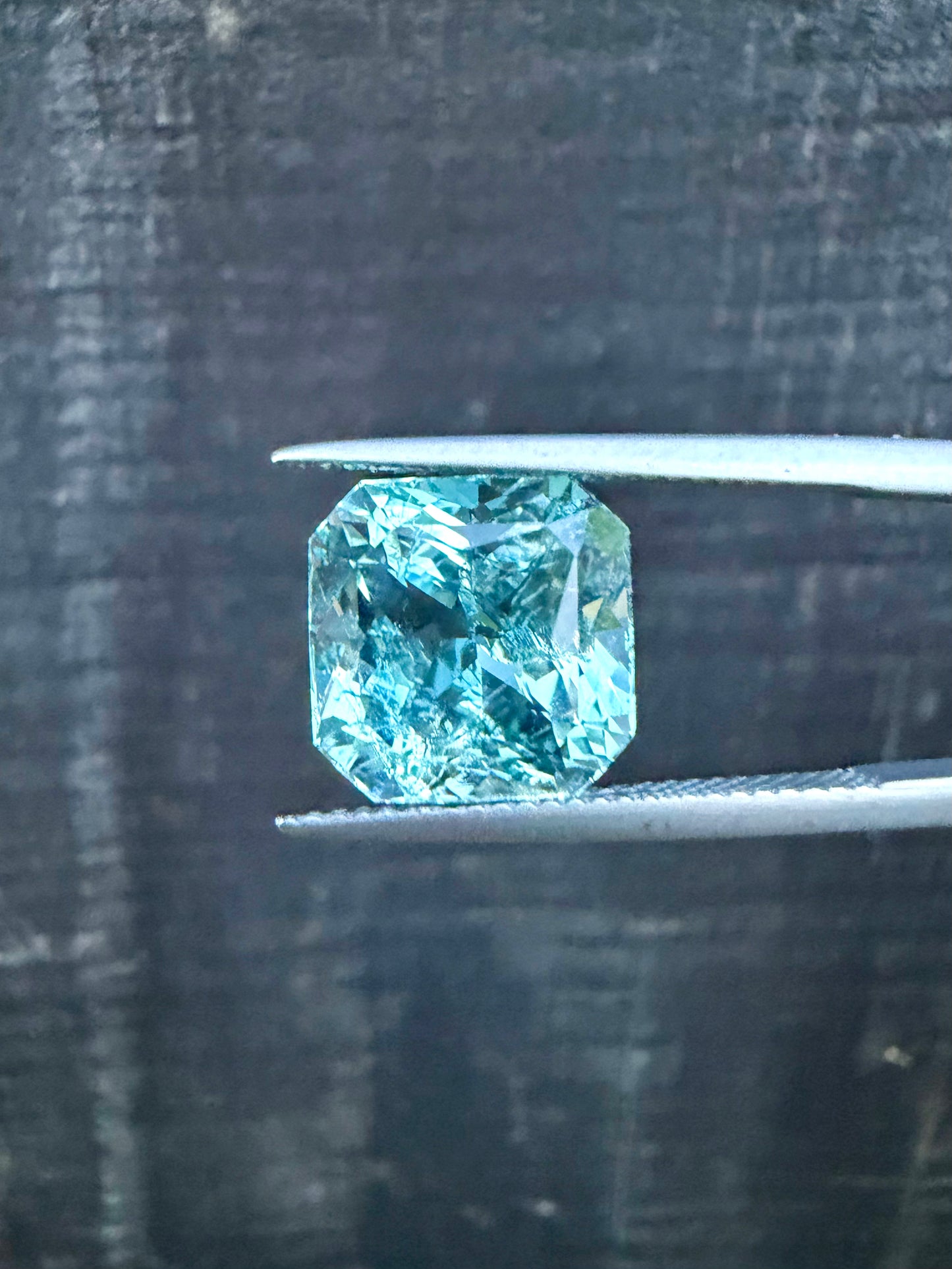 Natural Ice Blue Aquamarine - Radiant Cut - 6.97 Carat