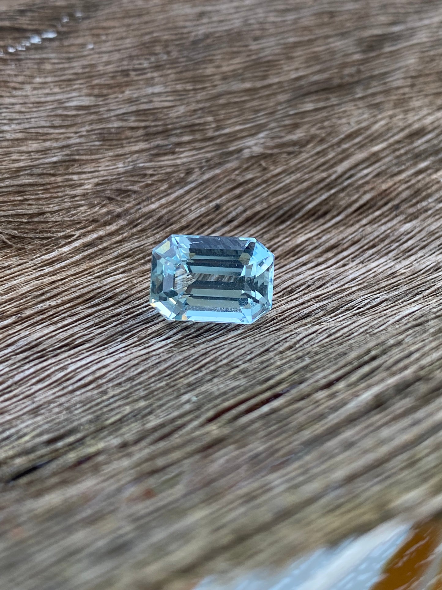 Natural Aquamarine 4 Crt - Emerald Cut