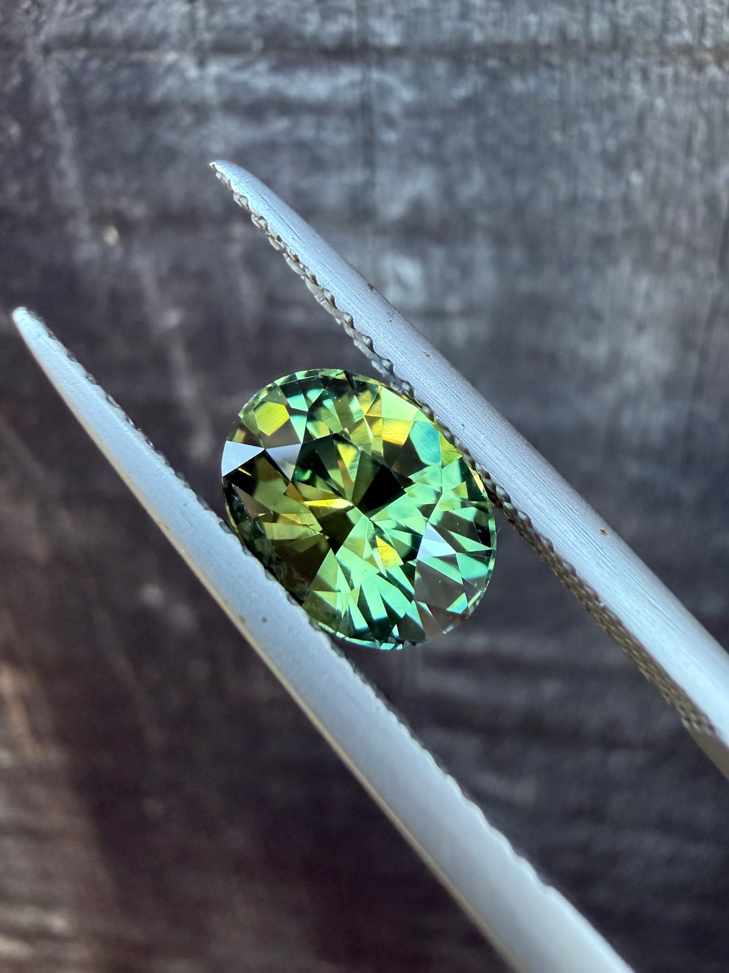 Australian Parti Sapphire - 2.07 Carat - Oval - Unheated