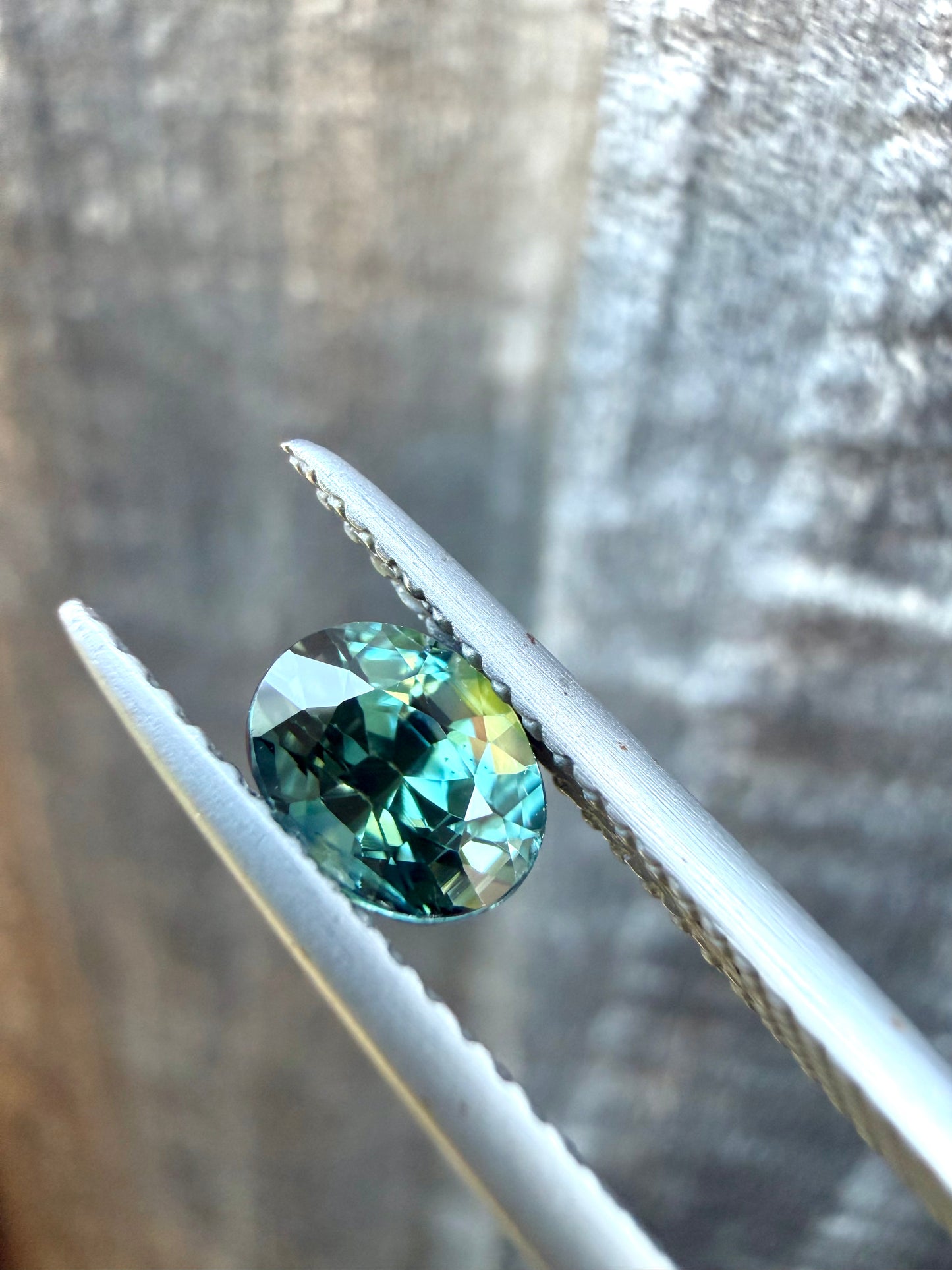Australian Teal Sapphire - 1.05 Carat | Oval