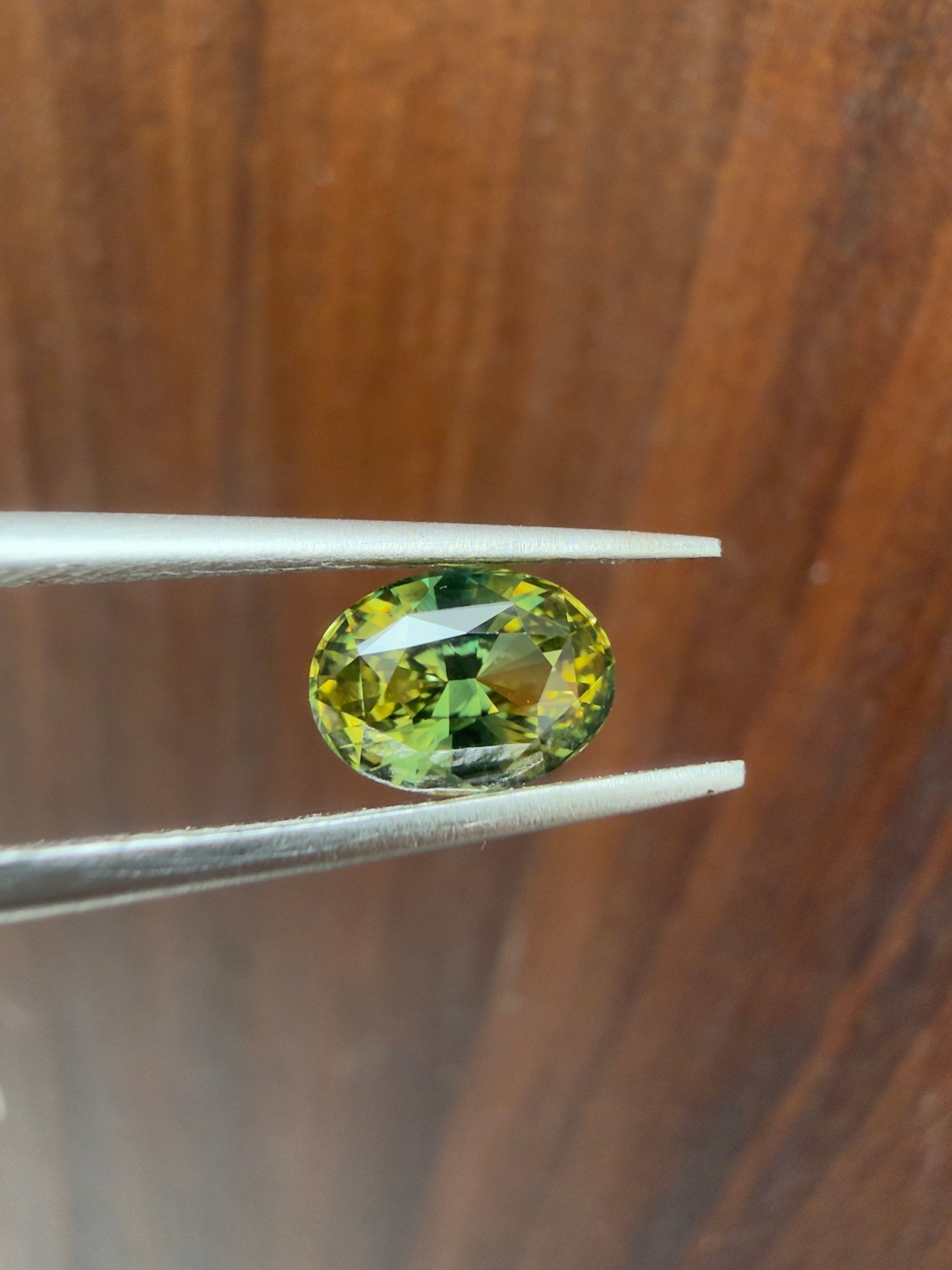 Natural Australian Yellow Parti Sapphire - 1.05 Carat | Oval Cut | Heated
