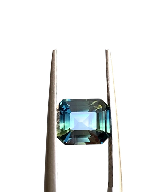 Australian Teal Sapphire - 1.56 Crt - Emerald Cut - Unheated