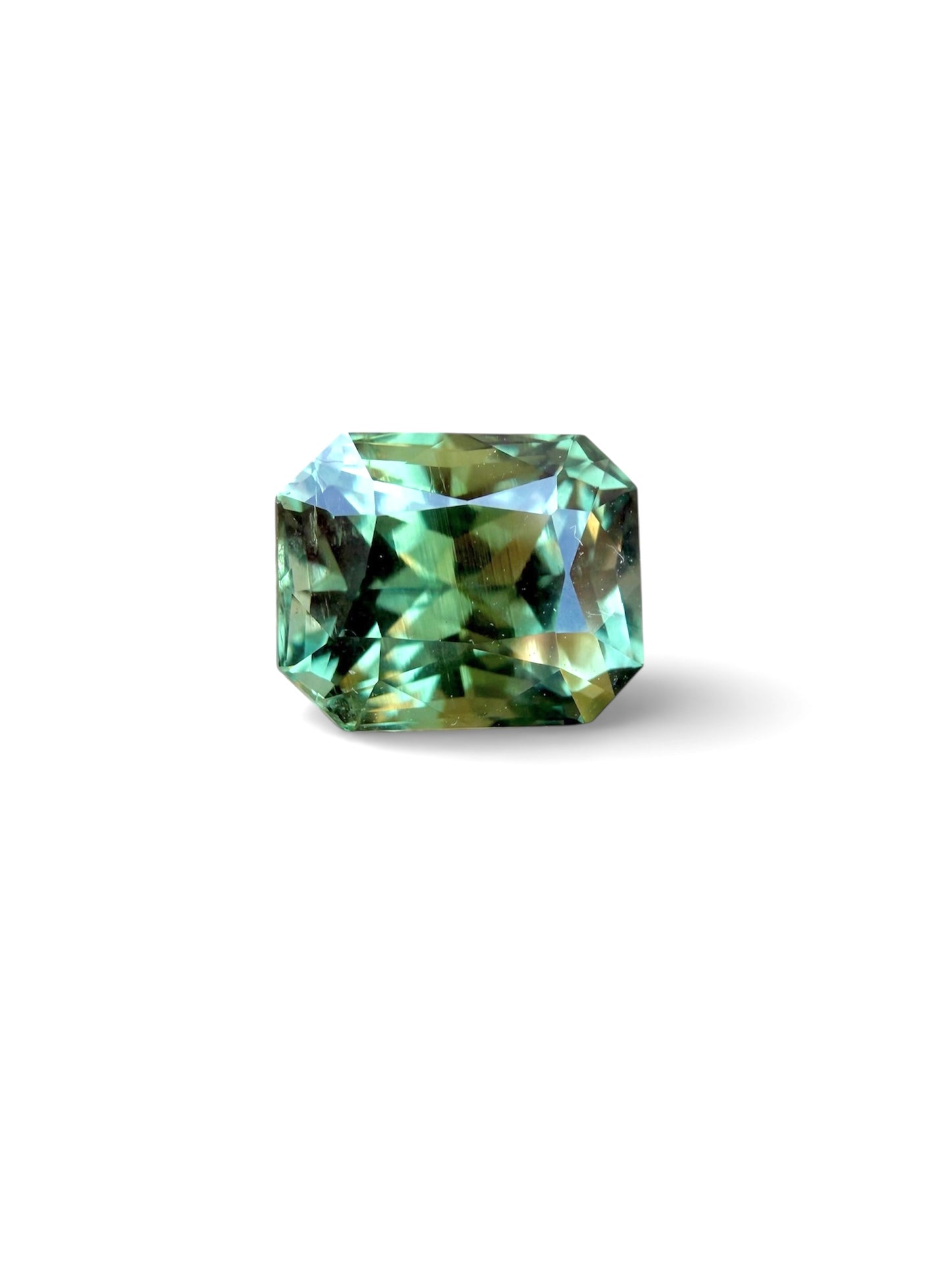 Australian Green Sapphire - 2.22 Crt | Unheated | Radiant Cut |