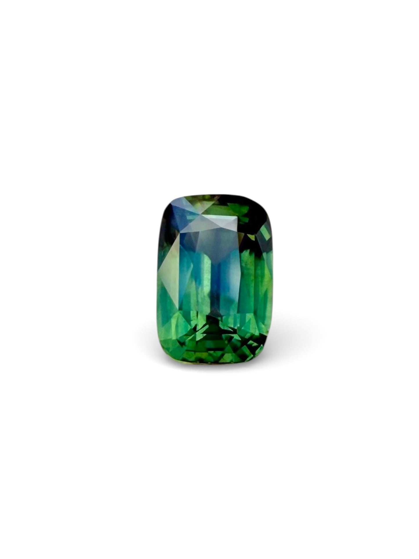 Australian Green Sapphire - 3.55 Crt - Elongated Cushion Cut - Unheated